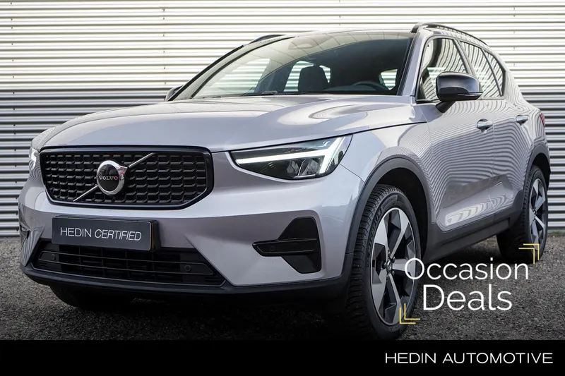 Volvo XC40 (2025)