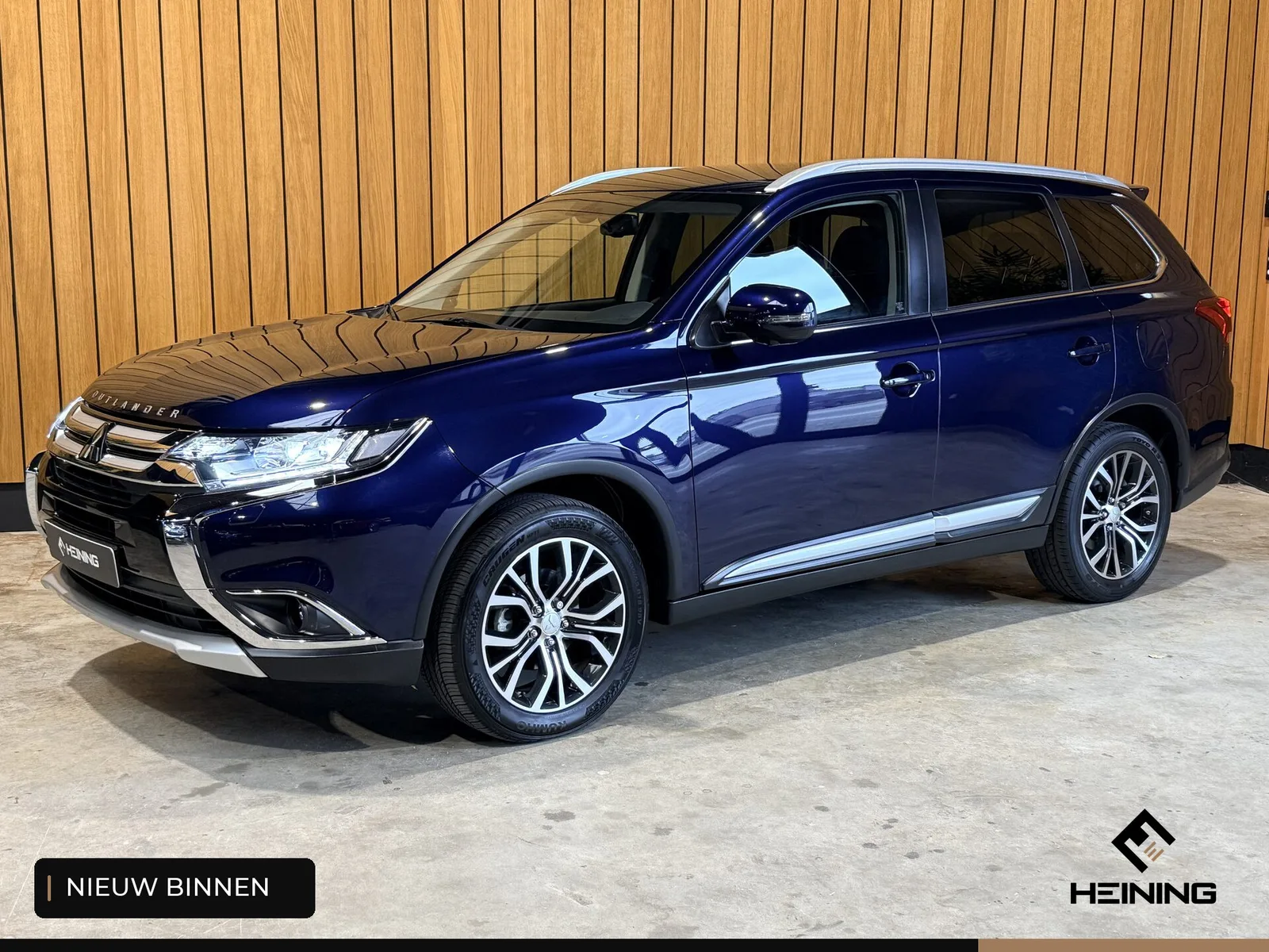 Mitsubishi Outlander (2018) — foto 1