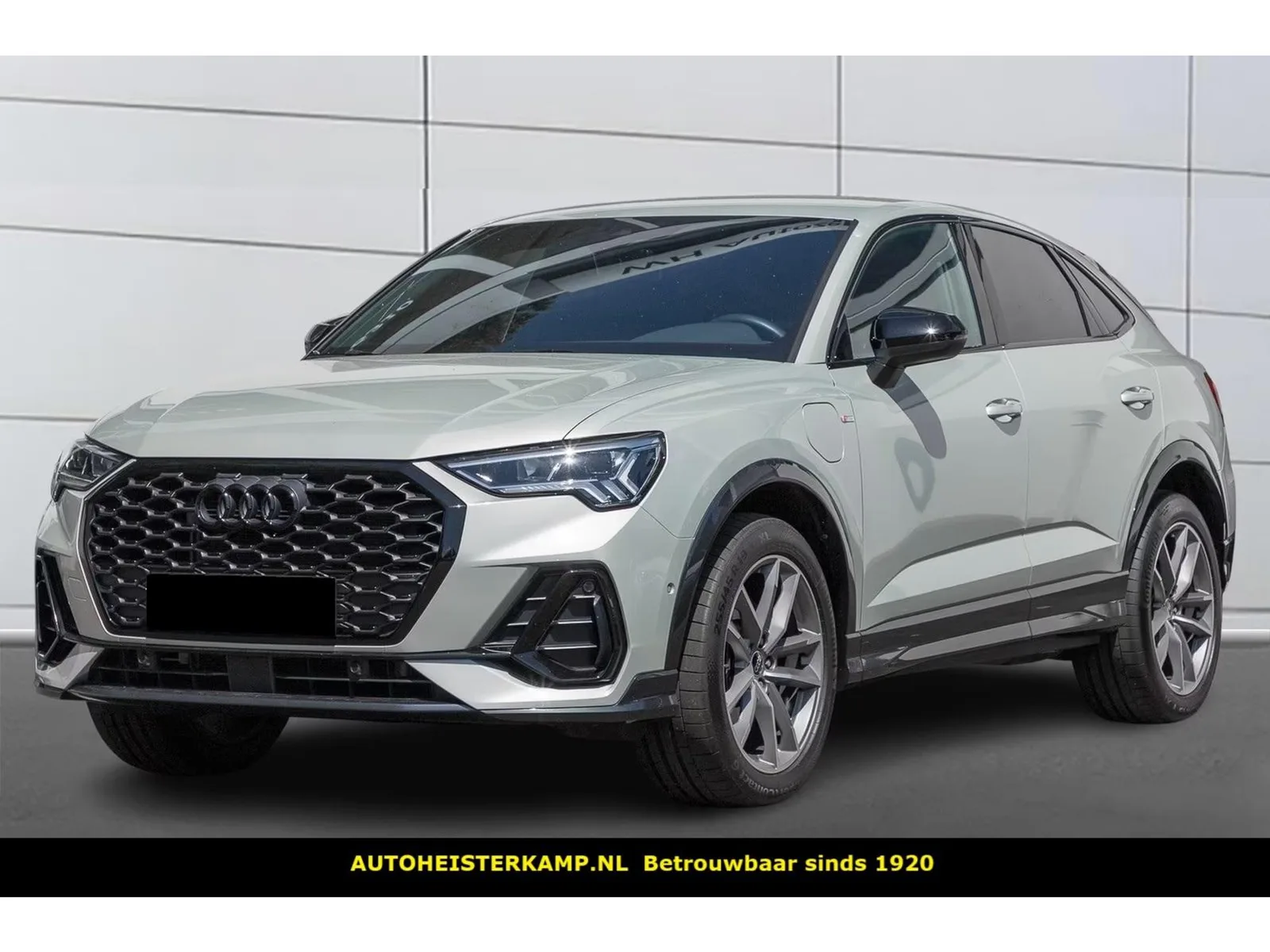Audi Q3 Sportback (2023) — foto 1
