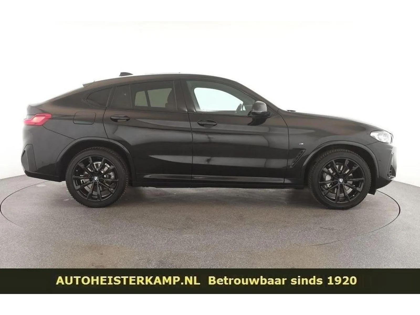 BMW X4 (2024) — foto 1