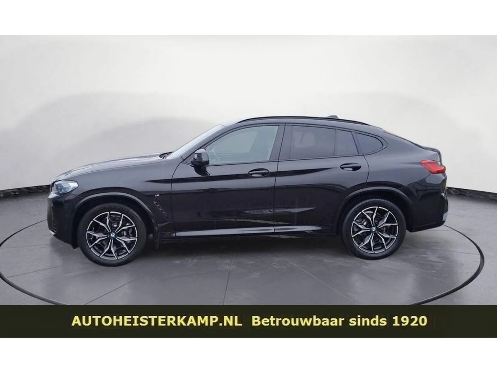 BMW X4 (2024) — foto 1