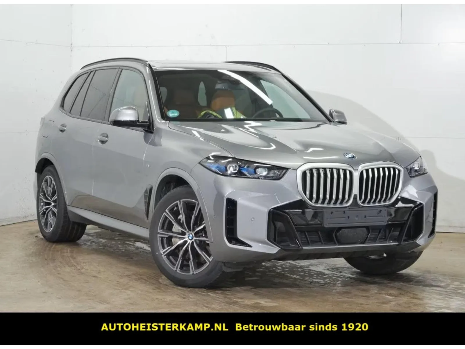 BMW X5 (2025) — foto 1