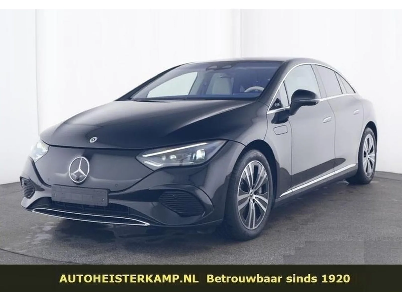 Mercedes-Benz EQE (2024) — foto 1