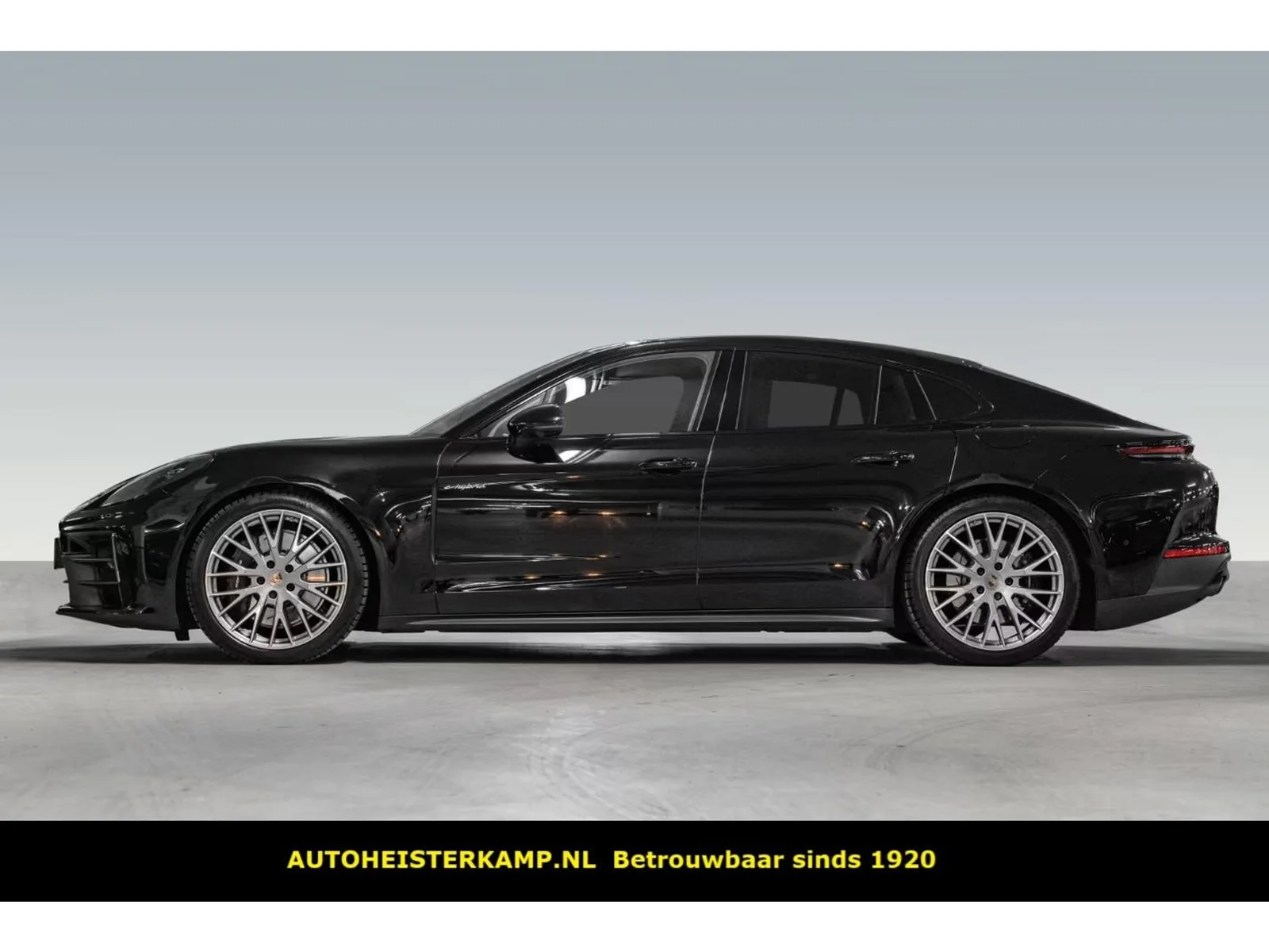 Porsche Panamera (2025) — foto 1