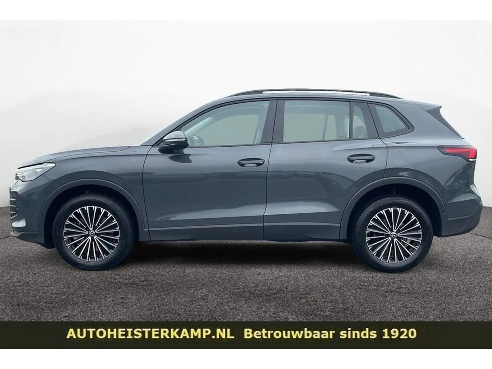 Volkswagen Tiguan (2024) — foto 1
