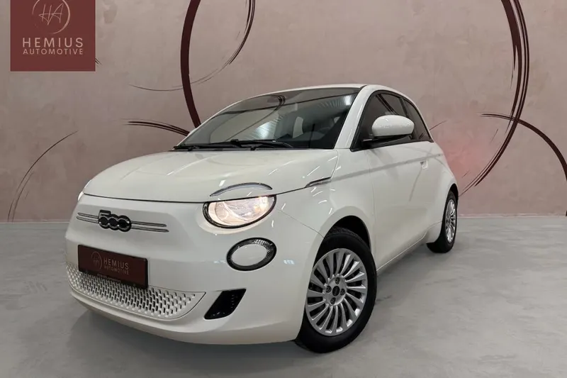 Fiat 500e (2023)