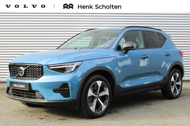 Volvo XC40 (2024)