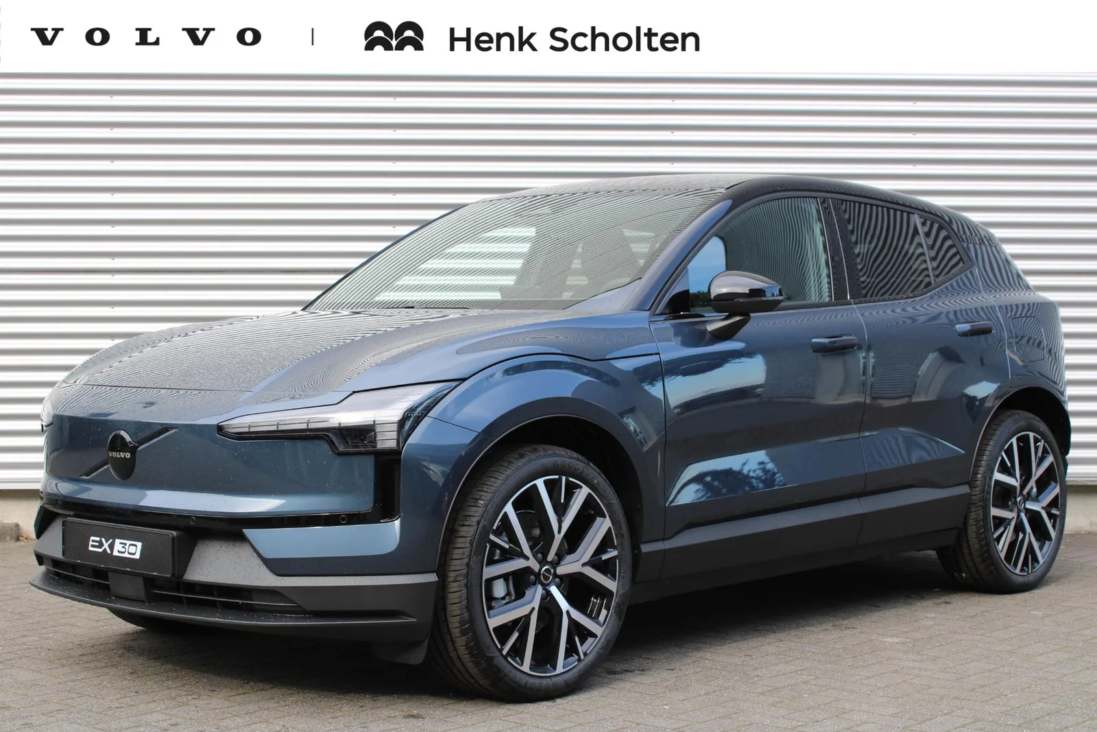 Volvo EX30 (2026) — foto 1