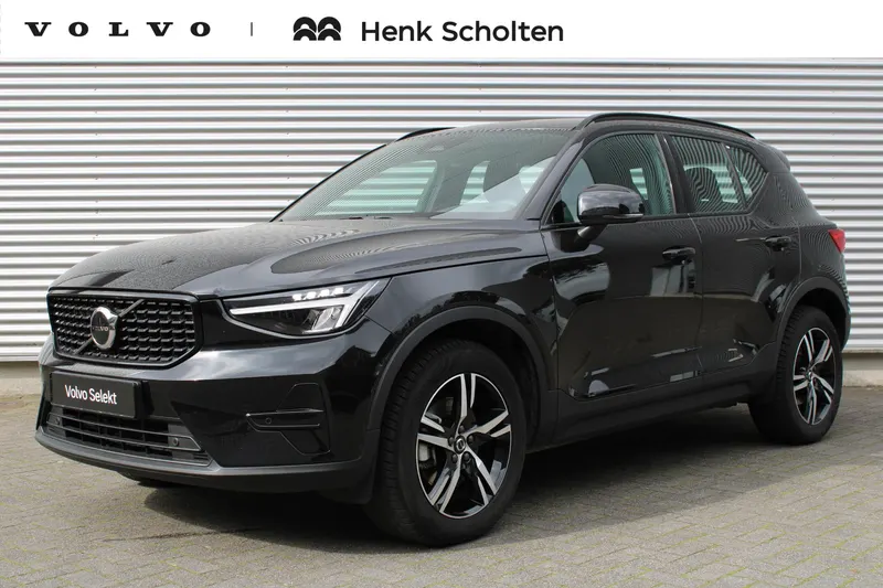 Volvo XC40 (2025)