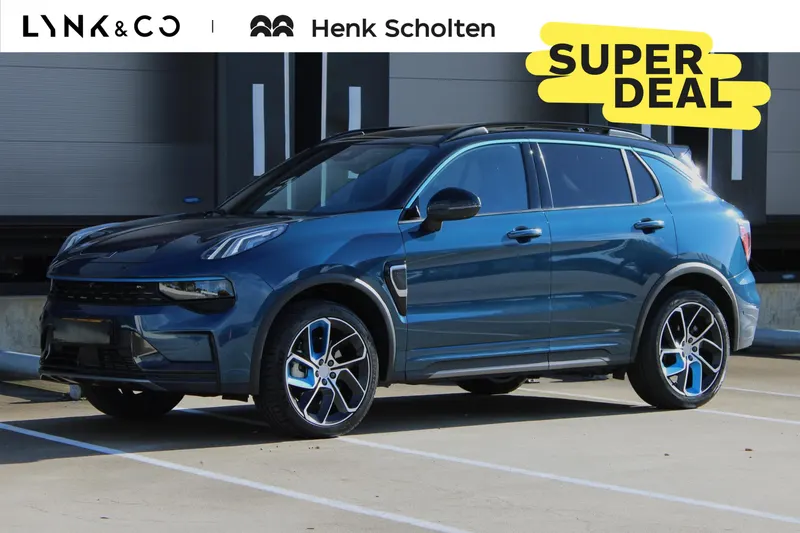 Lynk & Co 01 (2023)