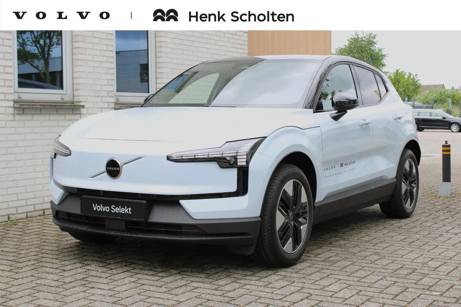 Volvo EX30 (2026) — foto 1
