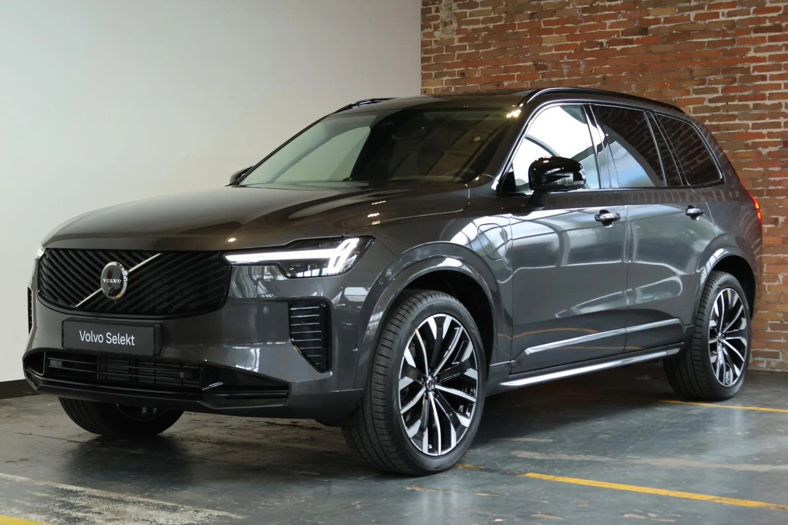 Volvo XC90 (2026) — foto 1