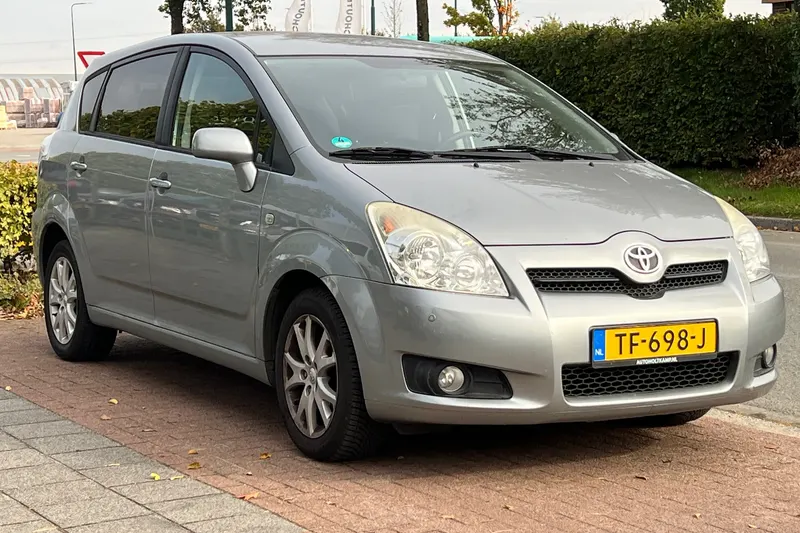 Toyota Verso (2008)