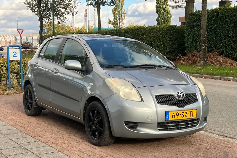 Toyota Yaris (2006)