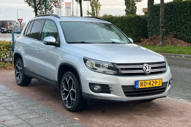 Volkswagen Tiguan (2012)