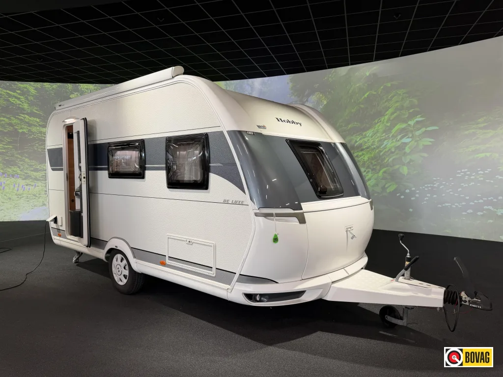 Hobby De Luxe (2023) — foto 1