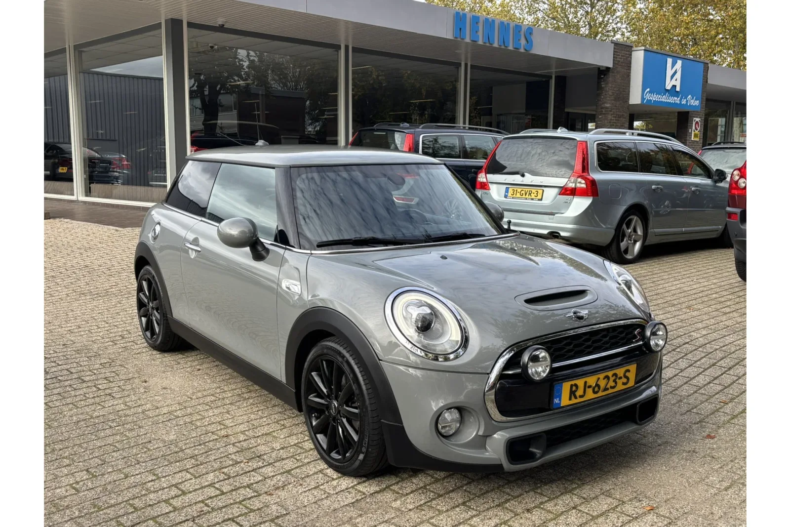 MINI Cooper S (2017) — foto 1