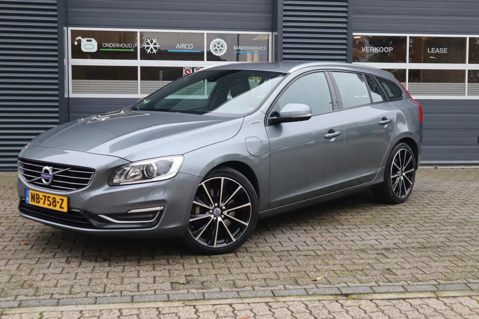 Volvo V60 (2016) — foto 1