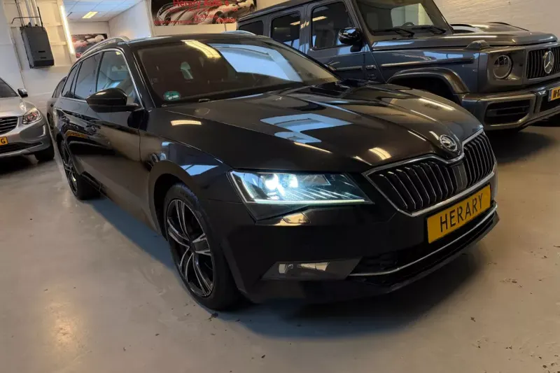 Škoda Superb (2016)
