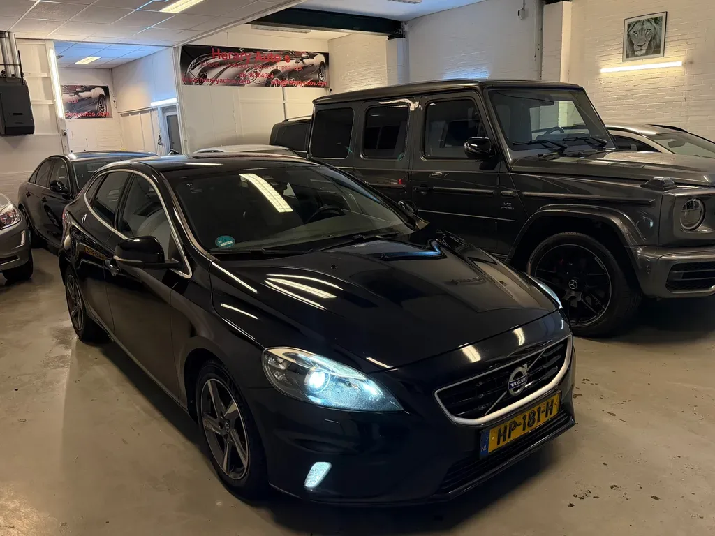 Volvo V40 (2015) — foto 1