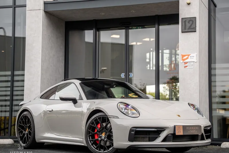 Porsche 911 (2020)