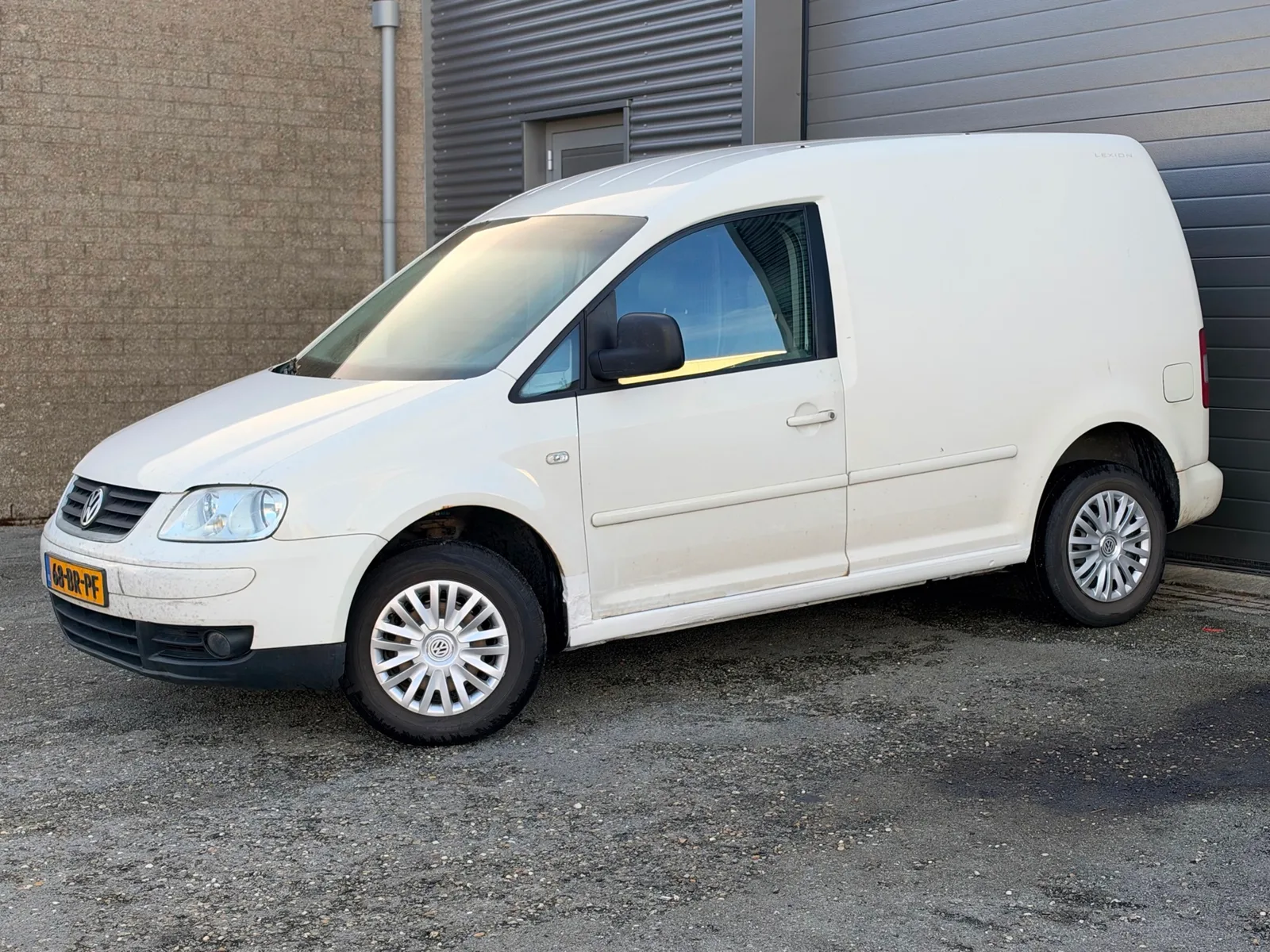 Volkswagen Caddy (2004) — foto 1