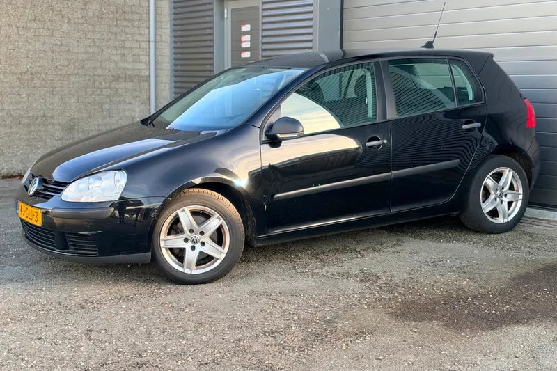 Volkswagen Golf (2008)