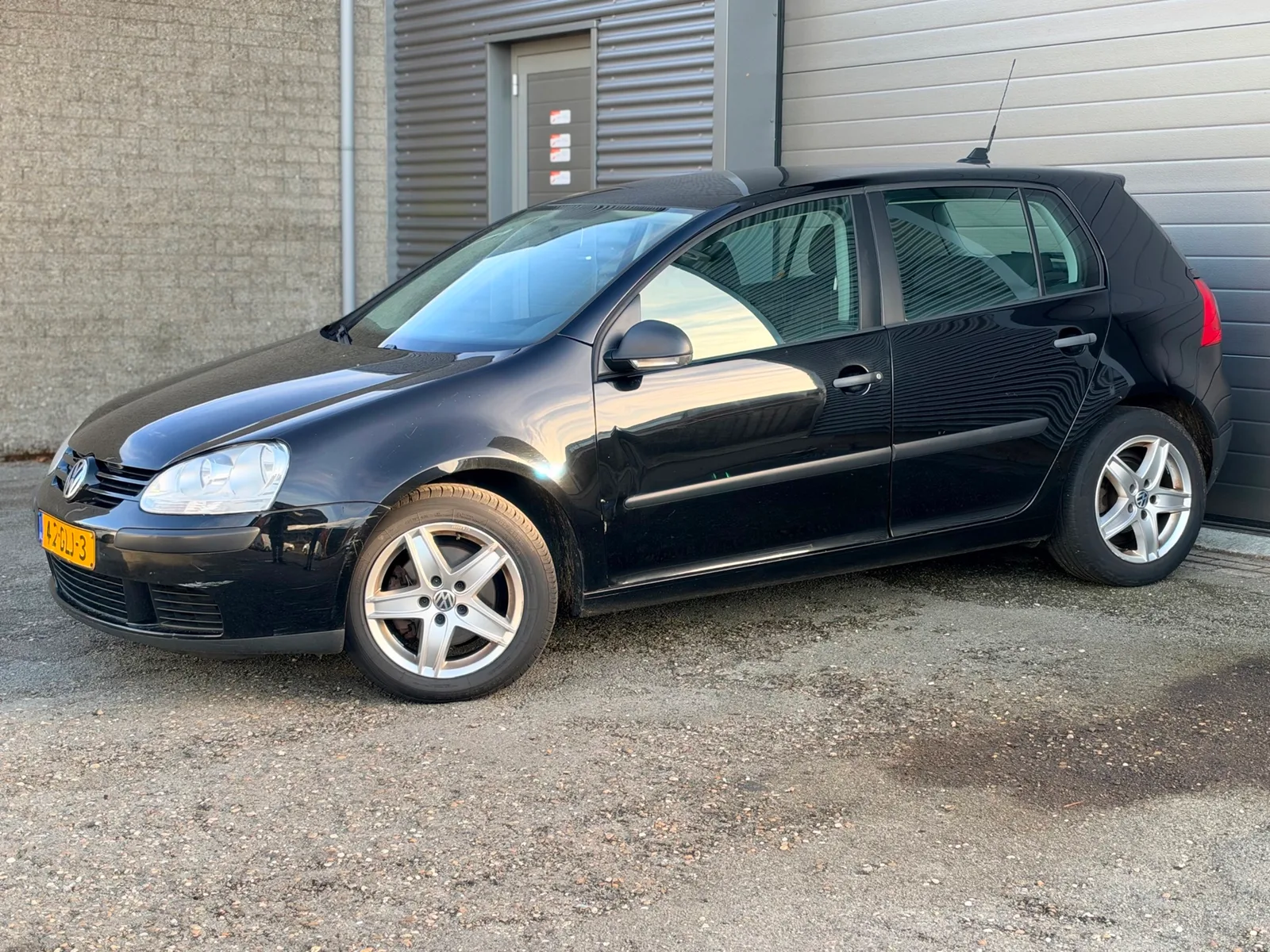 Volkswagen Golf (2008) — foto 1