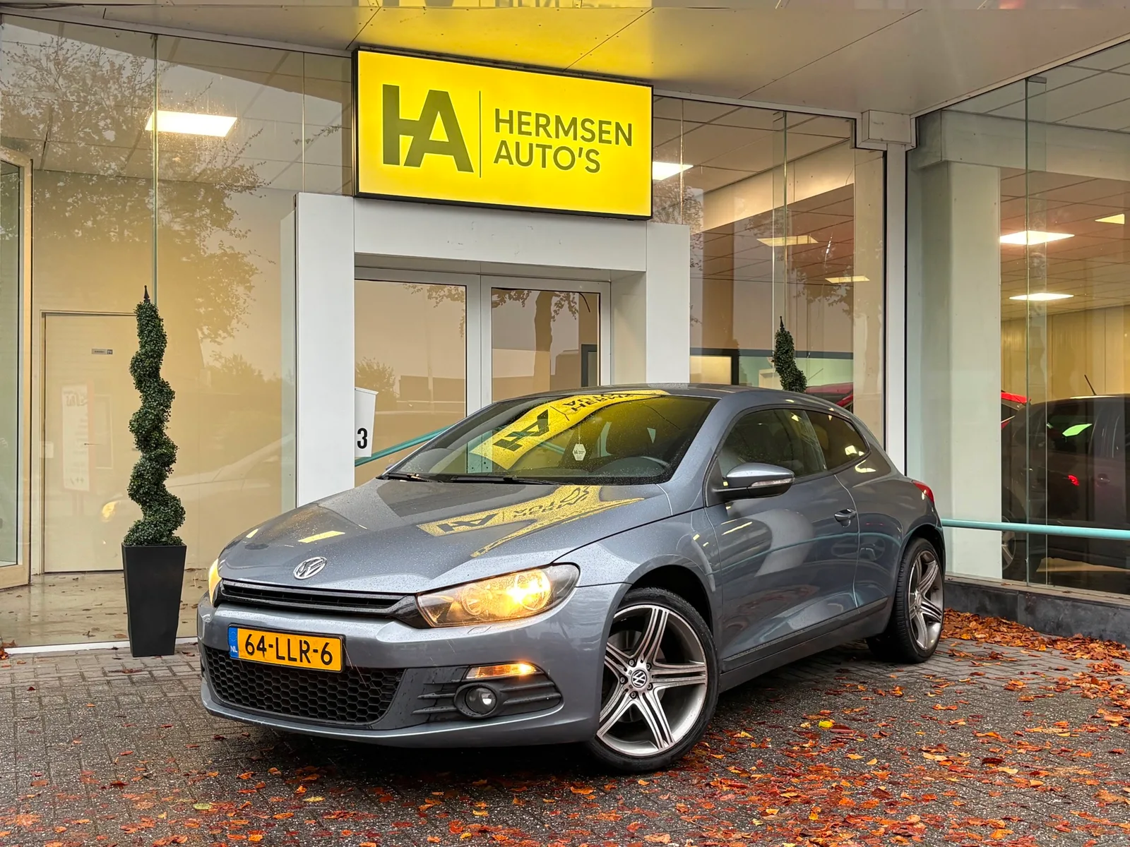 Volkswagen Scirocco (2009) — foto 1