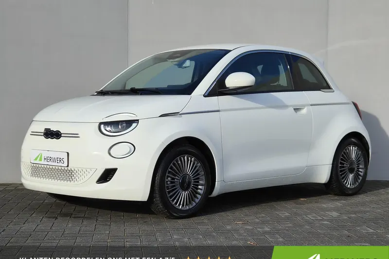 Fiat 500 (2023)