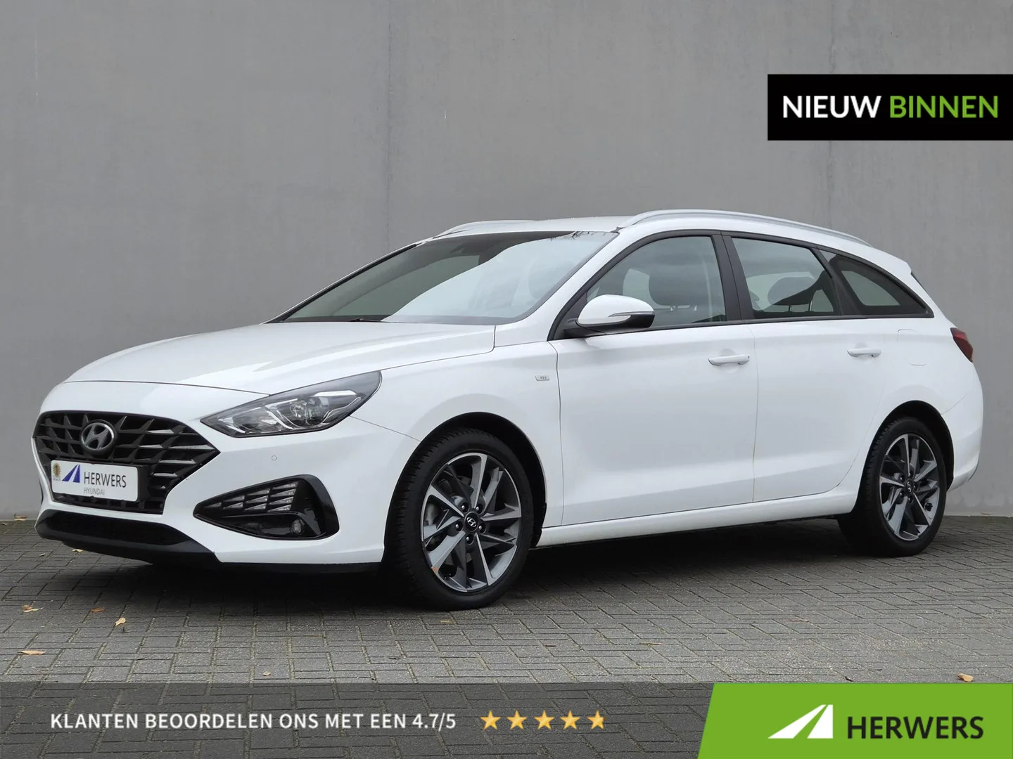 Hyundai i30 (2023) — foto 1