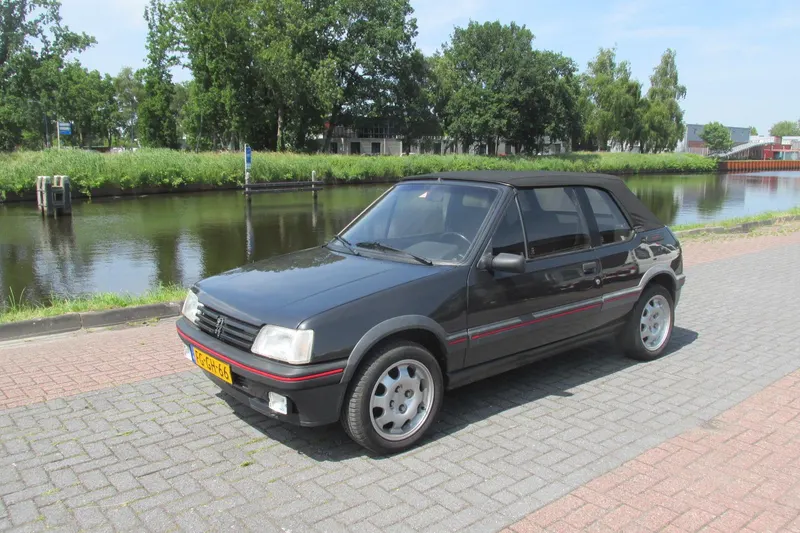 Peugeot 205 (1992)