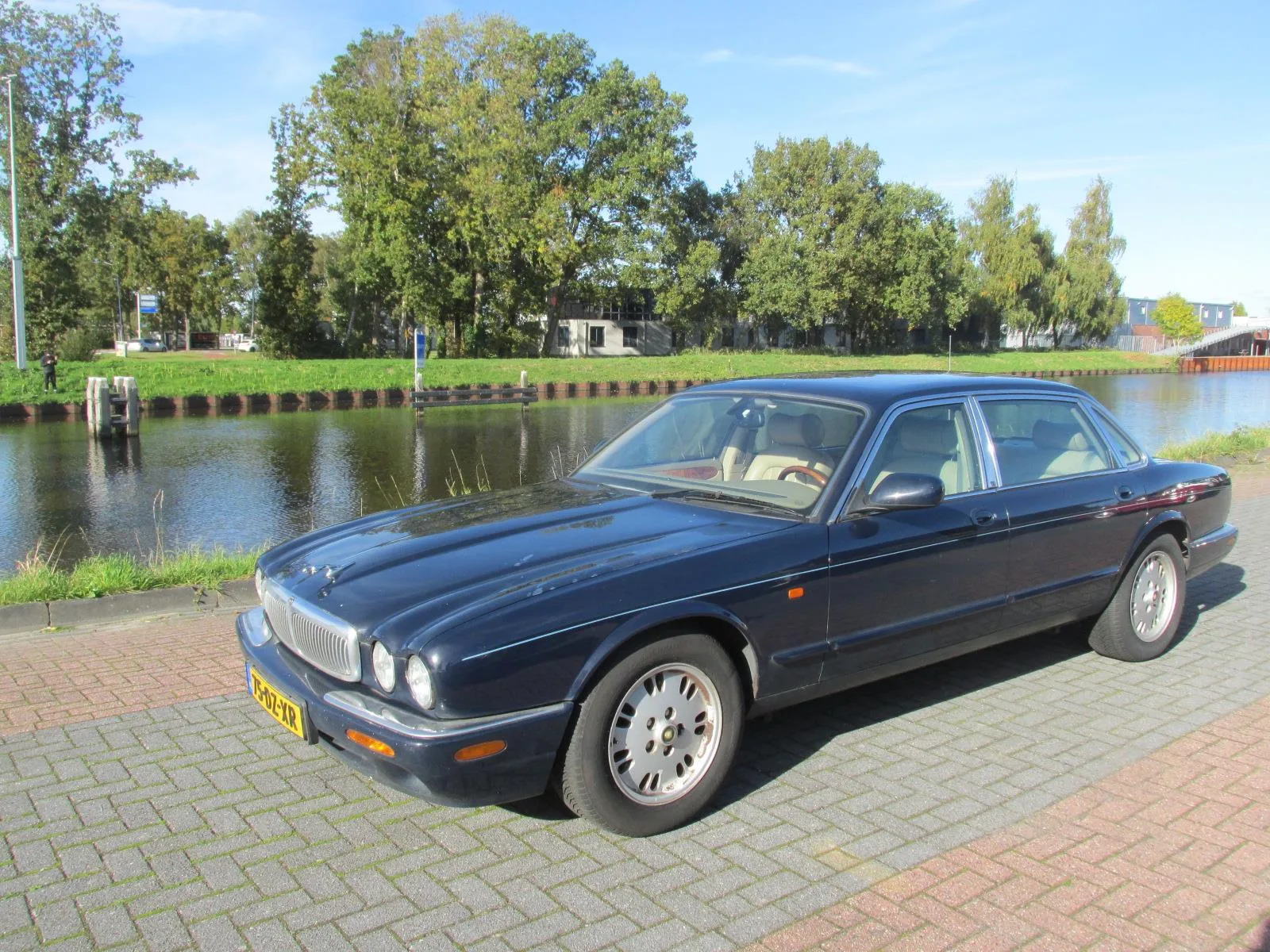 Jaguar XJ (2000) — foto 1