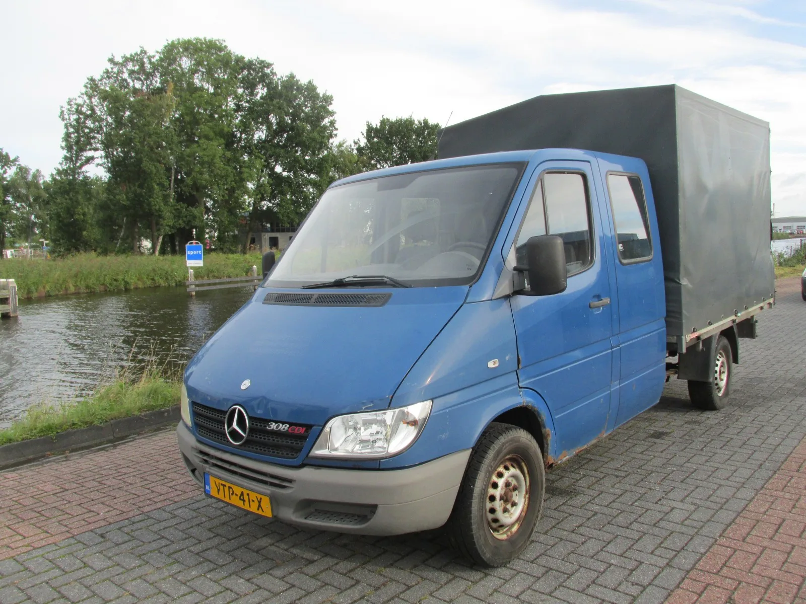 Mercedes-Benz Sprinter (2004) — foto 1