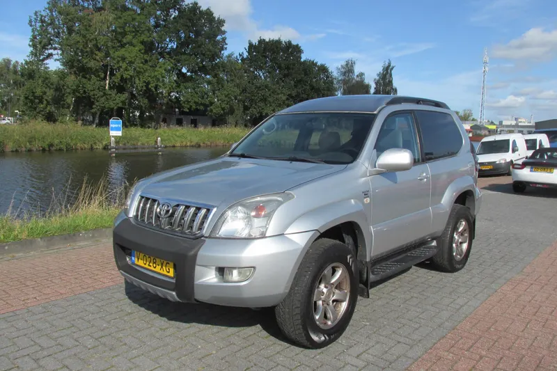 Toyota Land Cruiser (2003)
