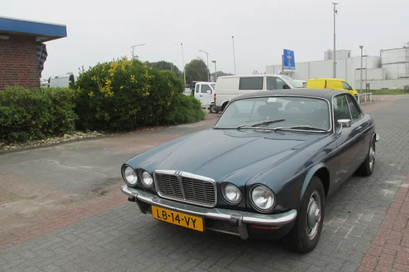 Jaguar XJ (1976)