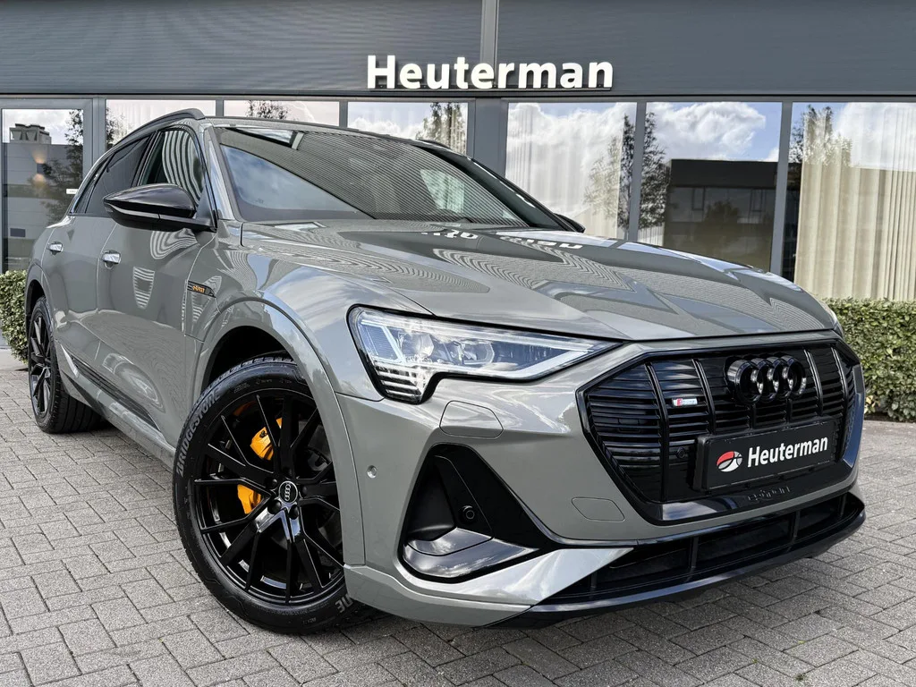 Audi e-tron (2022) — foto 1