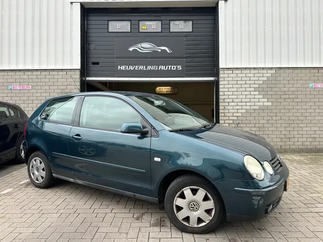 Volkswagen Polo (2003) — foto 1