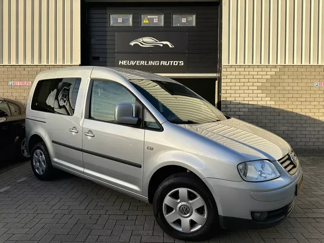 Volkswagen Caddy (2009) — foto 1