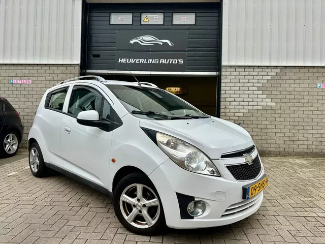 Chevrolet Spark (2011) — foto 1