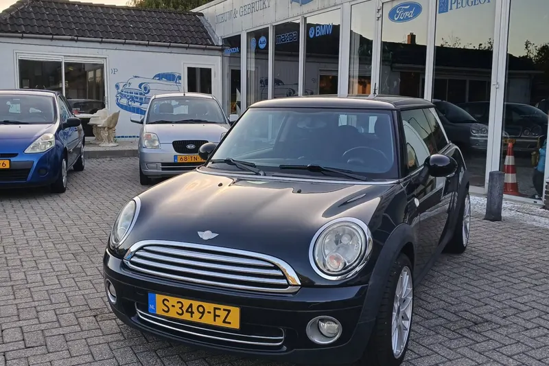 MINI One (2008)