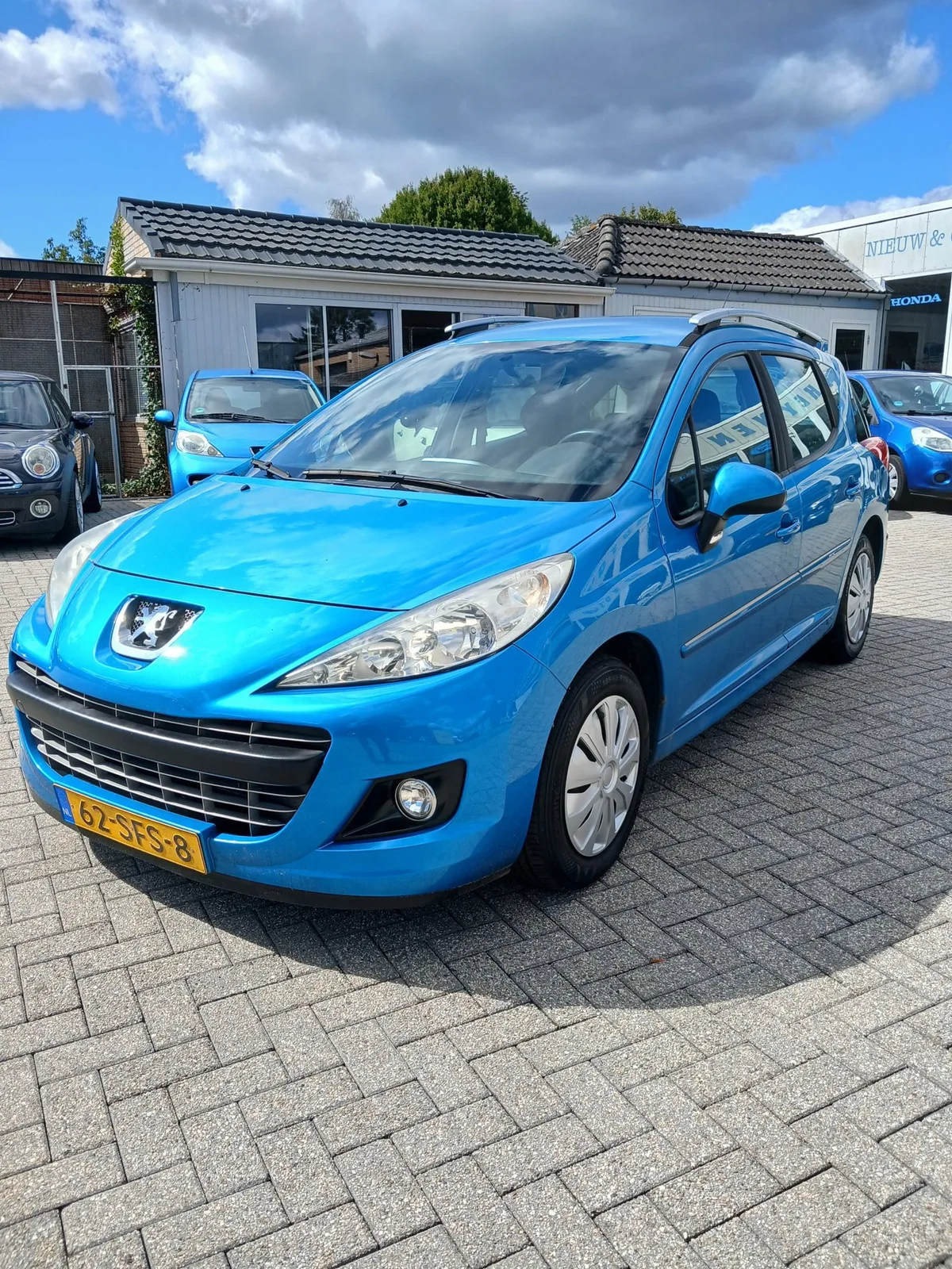 Peugeot 207 (2011) — foto 1