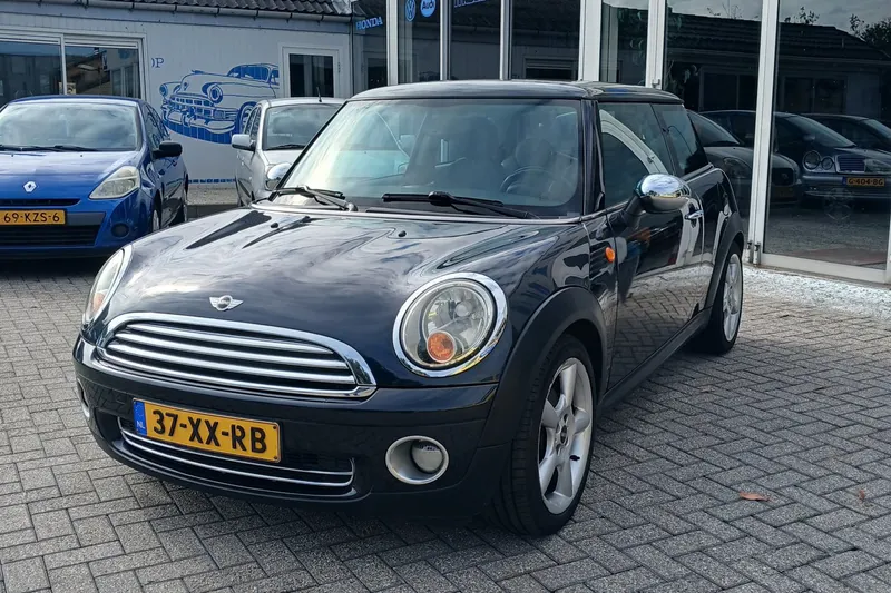 MINI Cooper (2007)