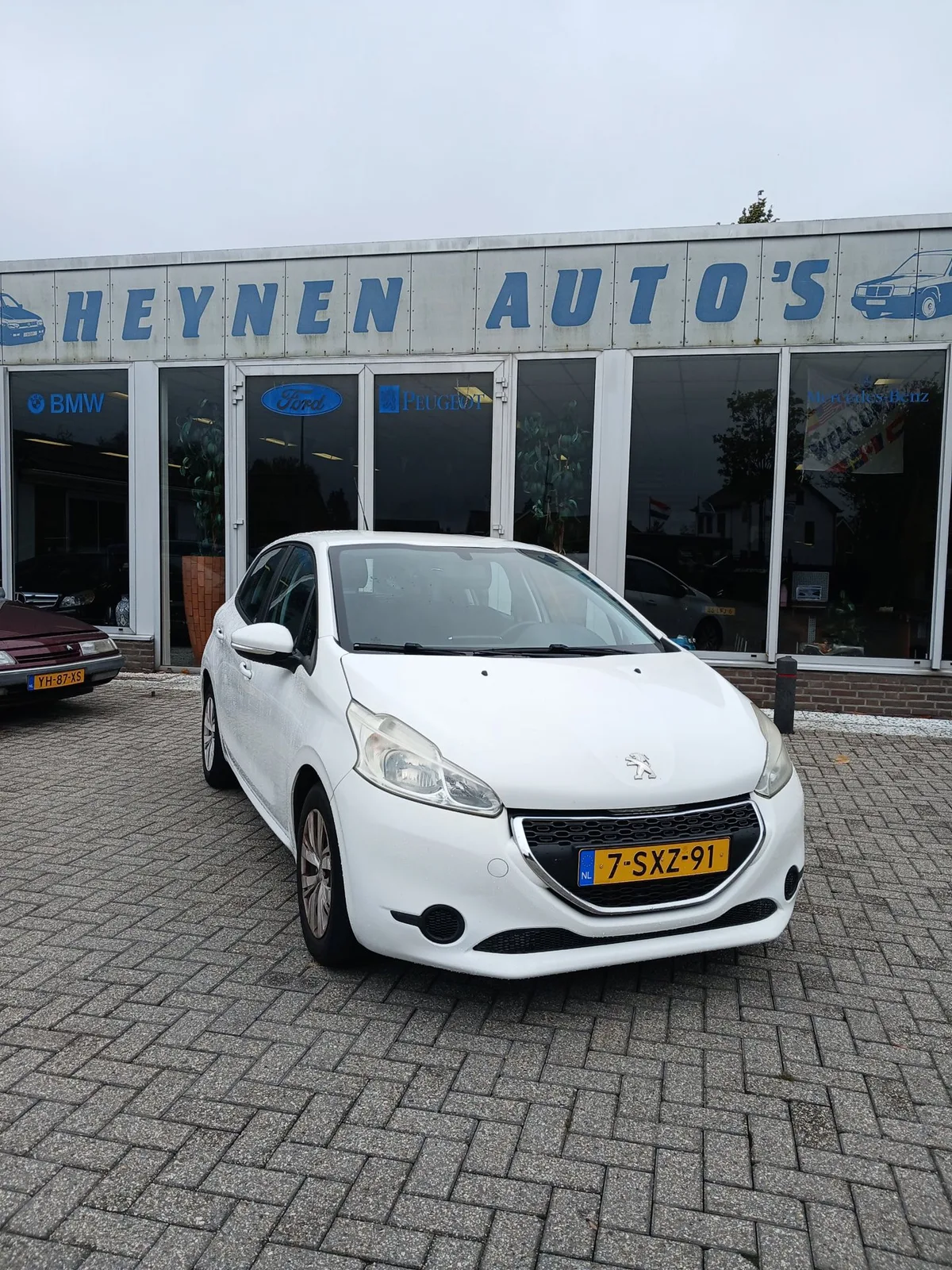 Peugeot 208 (2014) — foto 1