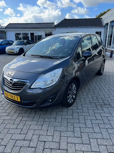 Opel Meriva (2012) — foto 1