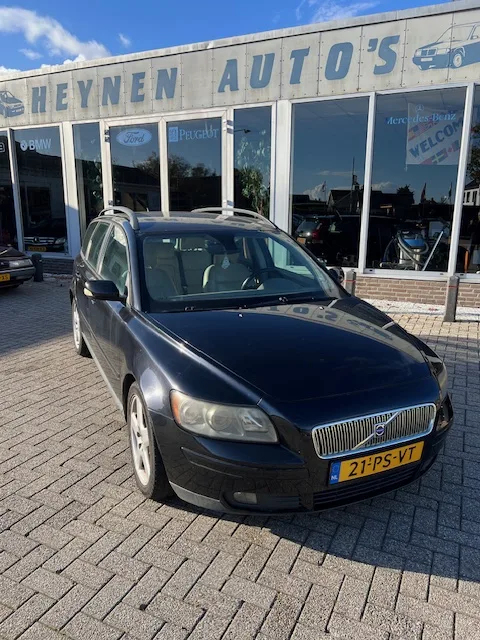 Volvo V50 (2004) — foto 1
