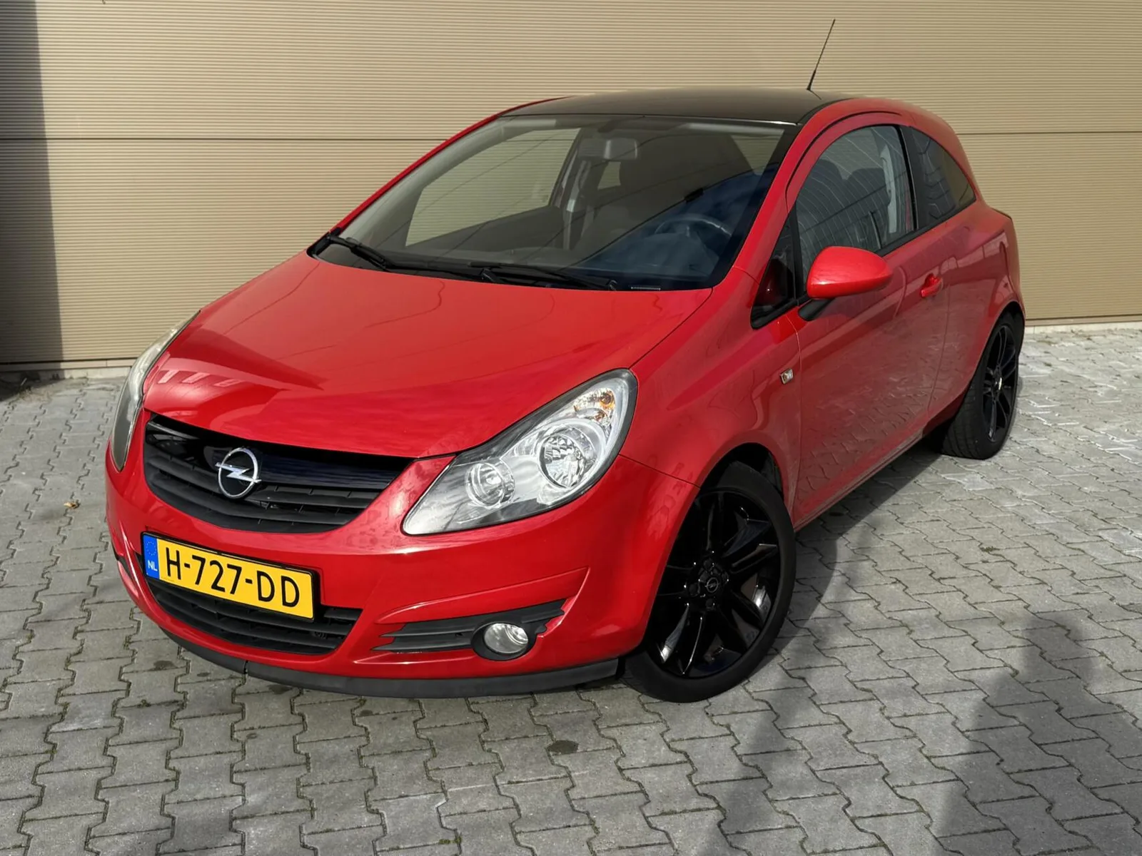 Opel Corsa (2010) — foto 1