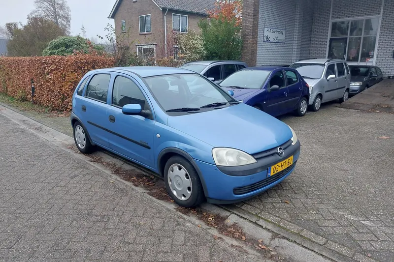 Opel Corsa (2001)