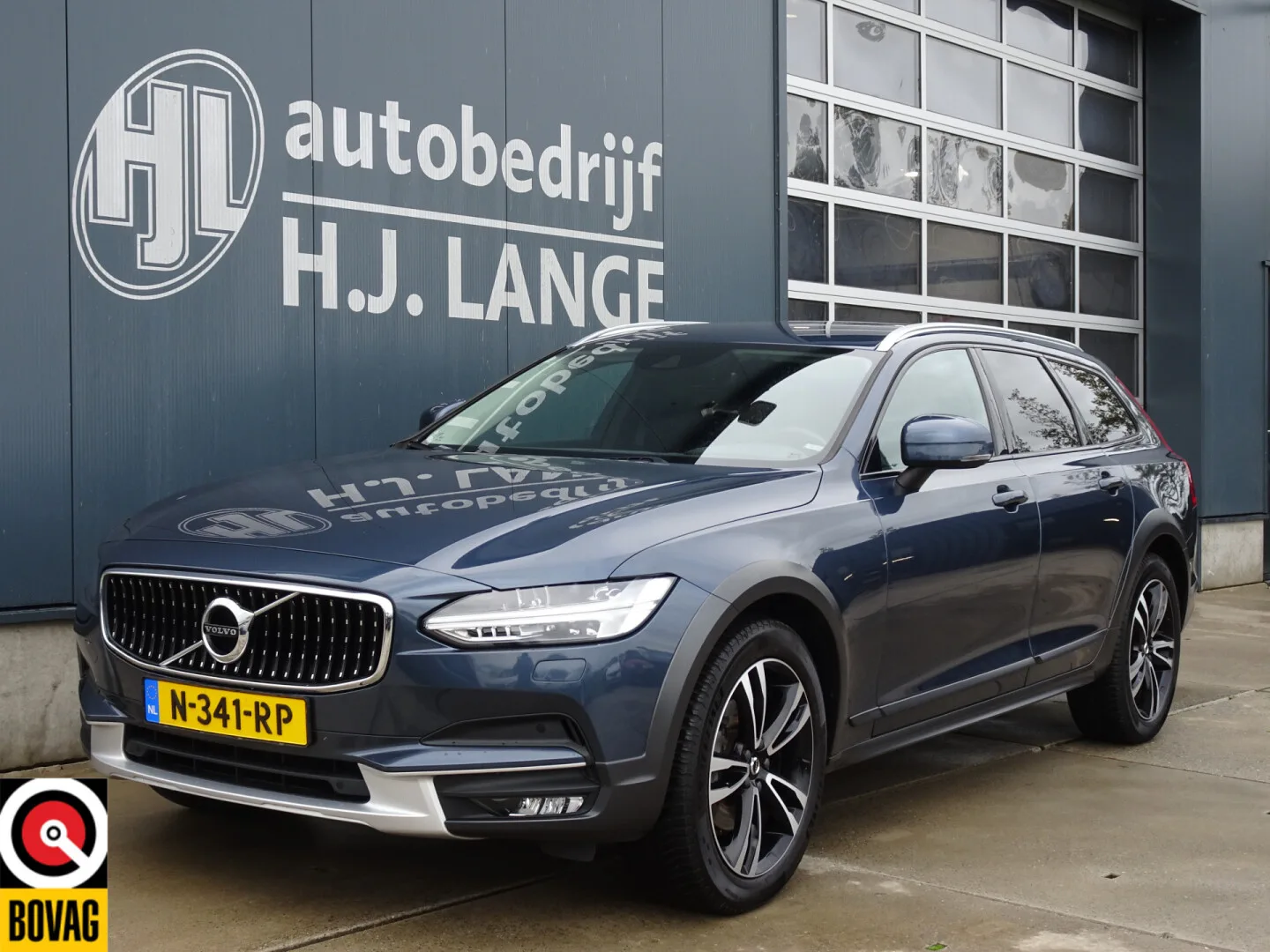Volvo V90 Cross Country (2019) — foto 1