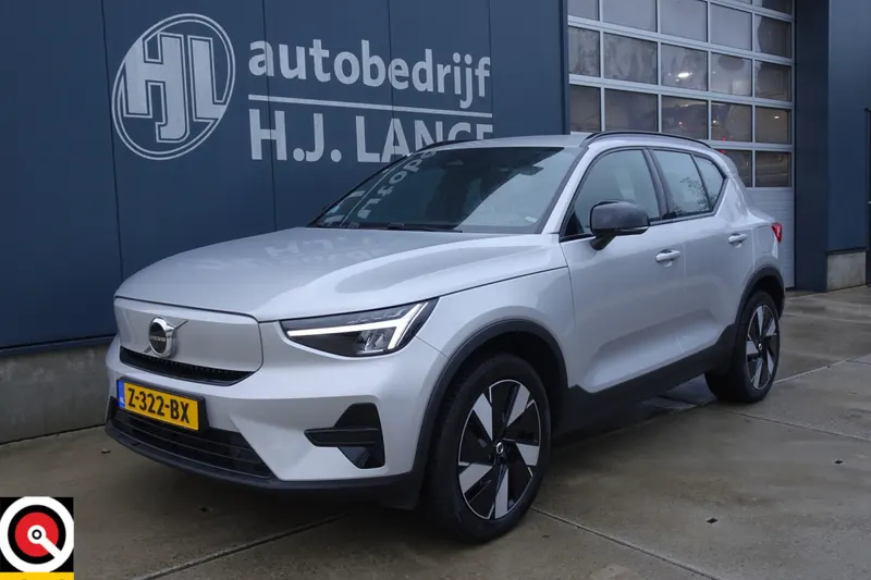 Volvo XC40 (2024)